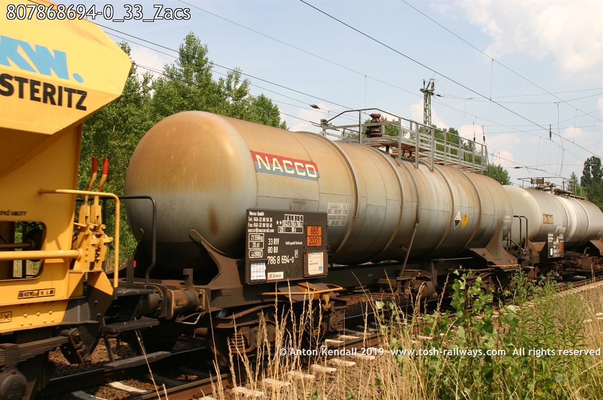 807868694-0_33_Zacs.jpg
